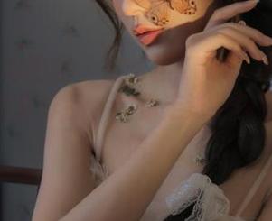 Feilin嗲囡囡 – 施忆佳KITTY护士主题的免费写真作品，带你走进护理世界的温情