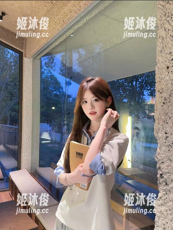 Feilin嗲囡囡-桃香子 Feilin嗲囡囡 - 桃香子的可爱写真照片下载,免费高清资源等你来拿