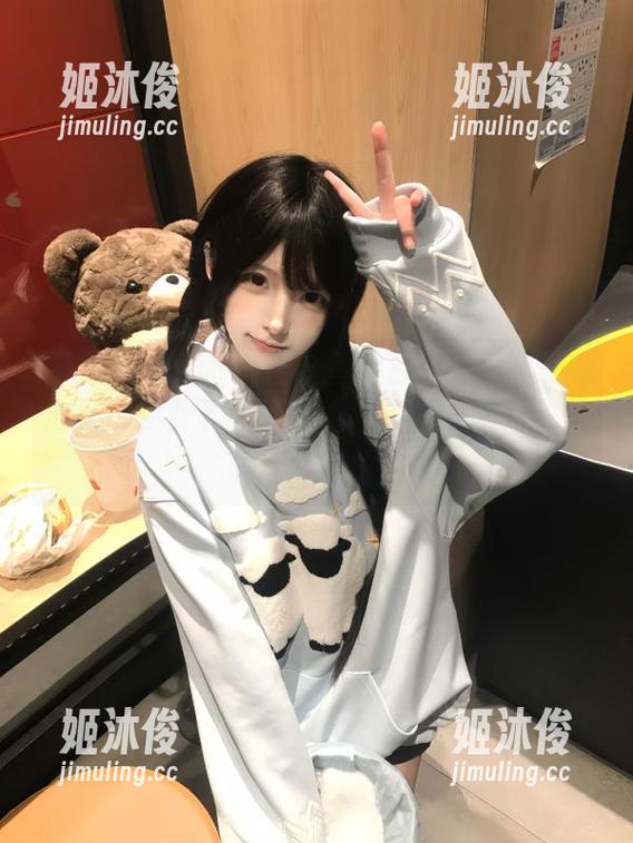 Feilin嗲囡囡-江念鱼 Feilin嗲囡囡 - 江念鱼的白衬衫写真独家放送,免费下载可爱照片,快来把这些美丽带回家吧!