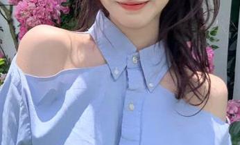 GIRLT果团网 – 观看甜Abby浴室的写真，探索她的生活与艺术的完美结合