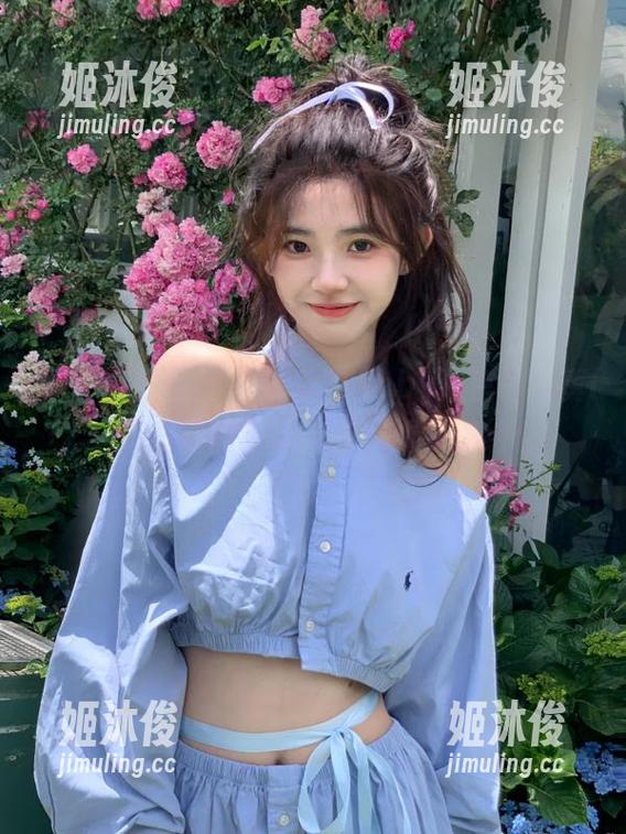 GIRLT果团网-甜Abby GIRLT果团网 - 观看甜Abby浴室的写真,探索她的生活与艺术的完美结合