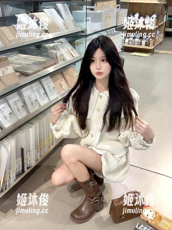 GIRLT果团网-裴希西 GIRLT果团网 - 最新更新!裴希西修女图包带你走进神秘宗教的视觉盛宴