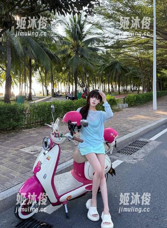 GIRLT果团网-龚玥菲 GIRLT果团网 - 在线看龚玥菲的镂空作品,揭秘那些搞笑元素隐藏的真相!