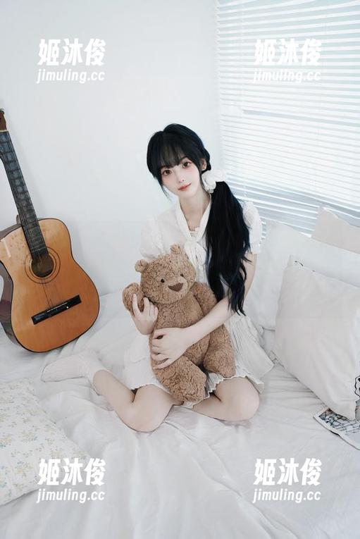 感受青春的脉搏，GMS(고말숙)校服套图分享，带你回到那些难忘的校园时光，一起来吧！