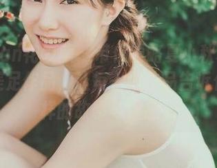 HuaYan花の颜 – 带你领略夏小秋秋秋的高清美足作品，让每一幅作品告诉你不一样的故事与情感。