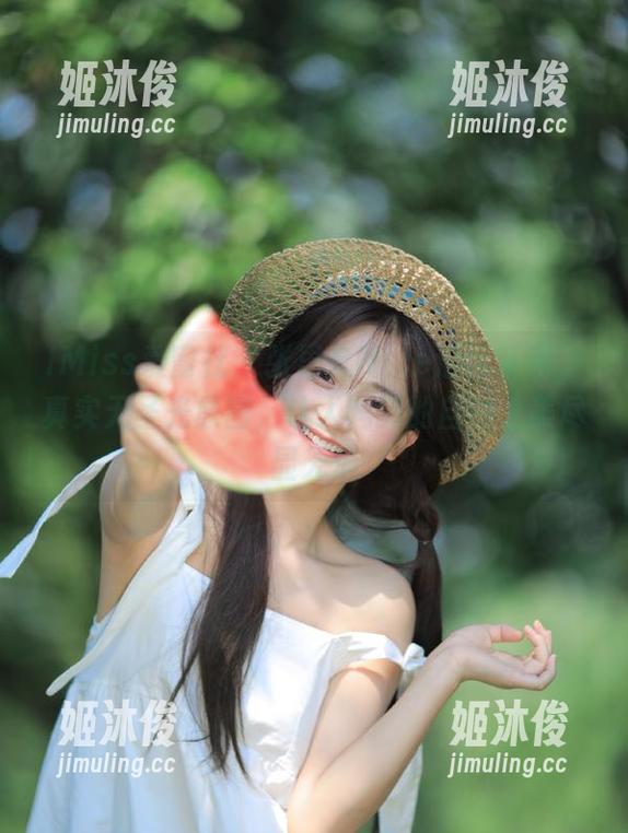 IMiss爱蜜社-张思允Nice IMiss爱蜜社 - 张思允Nice浴缸系列,真实无圣光原图,让人陶醉的自然之美尽显无遗