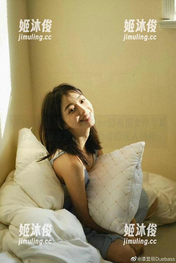 IMiss爱蜜社-雪儿Cier IMiss爱蜜社 - 雪儿Cier的私房女仆写真作品,邂逅那些让人心动的迷人瞬间