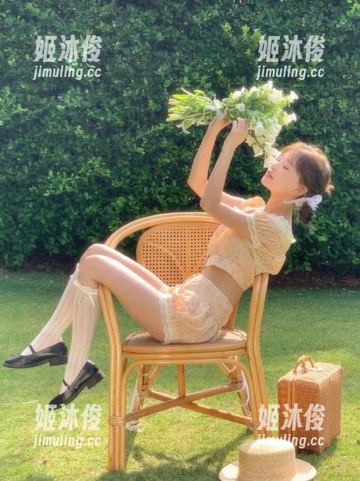 KuukoW 高清下载KuukoW的蝰蛇写真,让你在每一个细节中领略她的无限魅力!