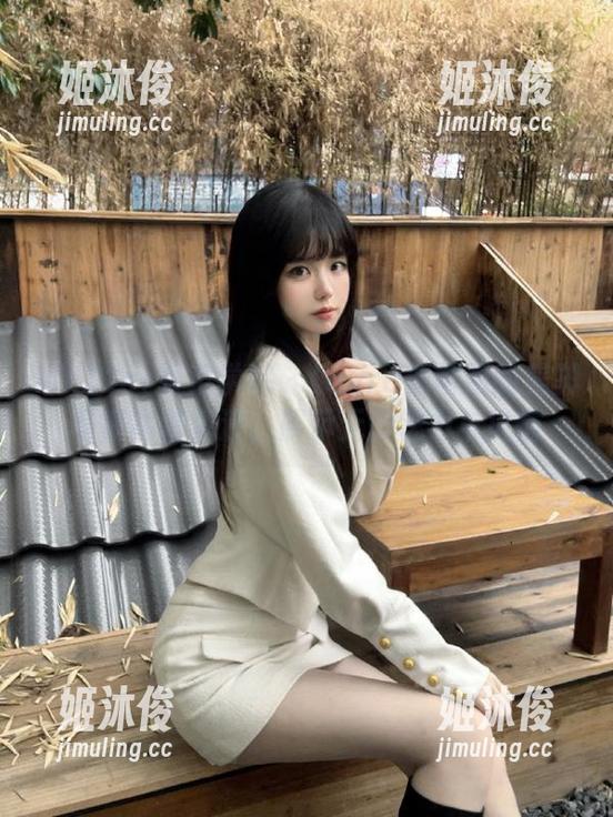 MFStar模范学院-Laura苏雨彤 MFStar模范学院 - Laura苏雨彤的美脚写真高清资源,展示无限魅力与风情