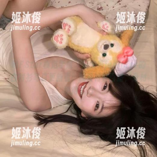 MFStar模范学院-文芮jeninfer MFStar模范学院 - 从文芮jeninfer的白衬衫写真更新看:就算衬衫百搭,身材也得努力
