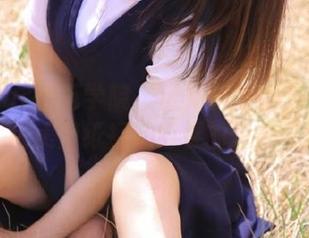 MFStar模范学院 – 欧阳美萱的双马尾写真：绝美壁纸打造青春的无限可能！