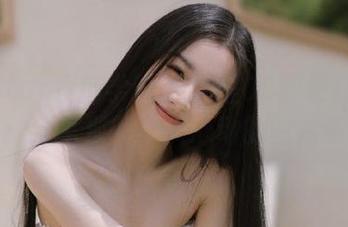 MFStar模范学院 – 程程CC眼镜写真故事：分享那些让人心动的图片瞬间