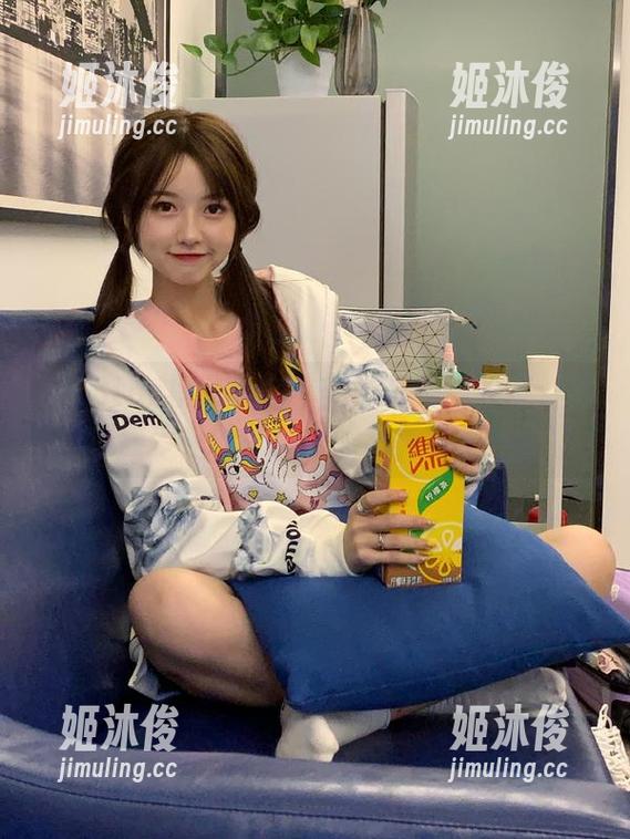 MFStar模范学院-韩好甜 MFStar模范学院 - 美味与美丽并存:韩好甜带来的独特厨娘写真图库体验
