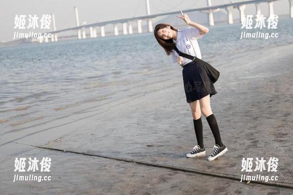 MTMeng模特联盟-李李七七喜喜 MTMeng模特联盟 - 李李七七喜喜的甜心写真集大揭秘:领略每张原图中的独特魅力