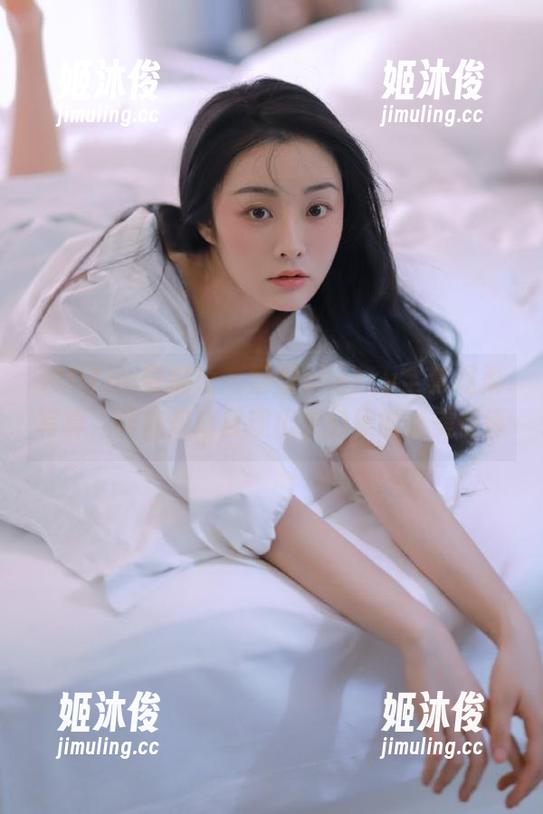 MiiTao蜜桃社-雪梨sherry MiiTao蜜桃社 - 雪梨sherry全套温柔写真,伴随晨曦展现出梦幻般的唯美情怀