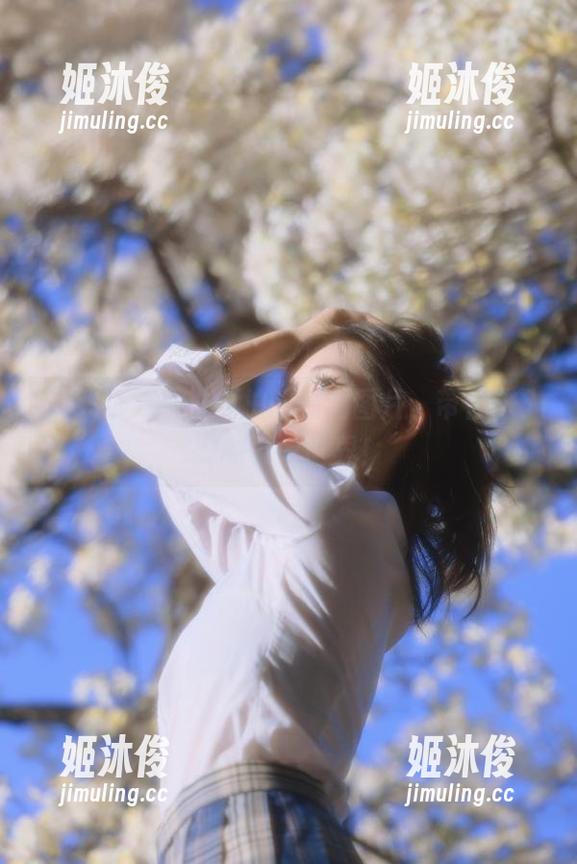 MissWarmJ MissWarmJ自拍的福利图片,带你进入她的可爱世界!