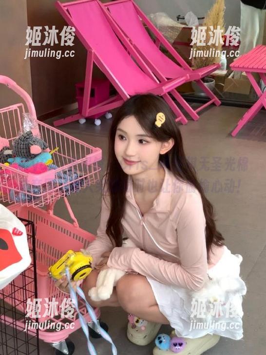 MyGirl美媛馆-Cris_卓娅祺 MyGirl美媛馆 - Cris_卓娅祺无圣光棉袜套图,惹人笑的同时也让你偷偷心动!