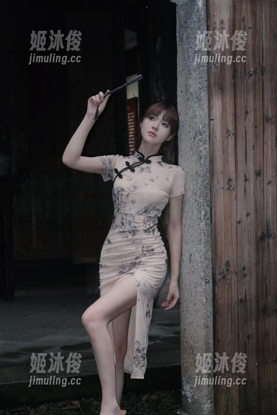 Pary学生模拍-表妹 Pary学生模拍 - 让人欲罢不能的无圣光美图,表妹内衣写真的独特魅力unveiled!