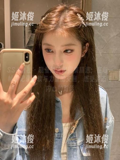 SSA丝社-晓曼 SSA丝社 - 晓曼的瑜伽图集精选:在每一帧中记录柔软与力量的交融,感受姿态与内心的对话
