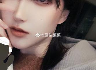 深入恶魔的幻想，Sakiiii翎柒带来的精彩cos图片回顾与解析！