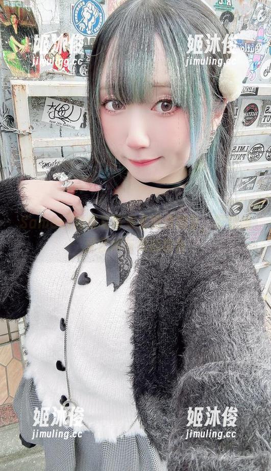 Sameki Sameki独特写真集《黑贞德》,带你感受艺术与美的结合