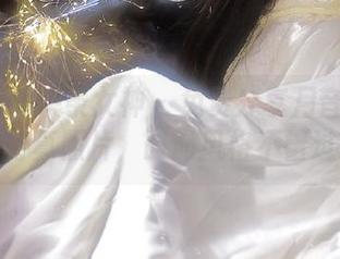 TouTiao头条女神 – 免费分享月音瞳的毛衣写真照片，时尚风格不错过！