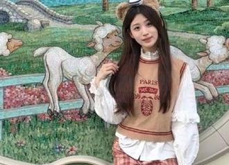UGirls尤果网 – 清新脱俗！倪叶腾的白衬衫私房图集，给你视觉享受