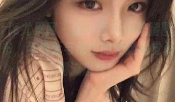 UGirls尤果网 – 张小西Ann美腿图包重磅发布，带来无与伦比的美腿视觉资源与潮流趋势！