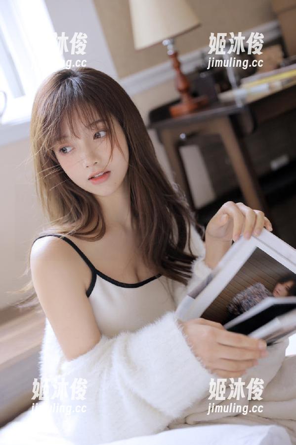 UGirls尤果网-李丁丁 UGirls尤果网 - 细品李丁丁的白衬衫写真全集:每一张都流露出青春的无尽可能性与时尚感