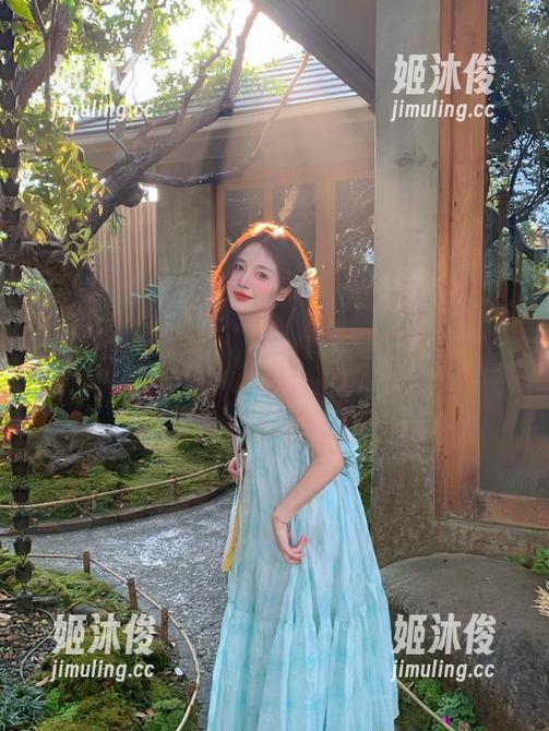 UGirls尤果网-谭晓彤 UGirls尤果网 - 走进谭晓彤的自拍世界:一组无圣光图片的美丽旅程