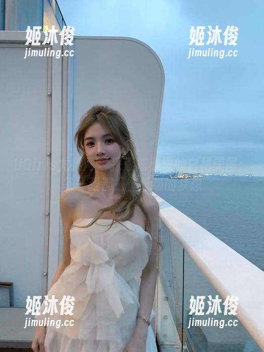 UGirls尤果网-陈雅漫 UGirls尤果网 - 探索陈雅漫的白裙美图:每一张都是壁纸级的梦想
