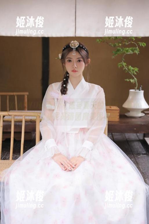 XIAOYU语画界-夏小雅 XIAOYU语画界 - 感受夏天的热情:夏小雅比基尼高清图库美图盛宴