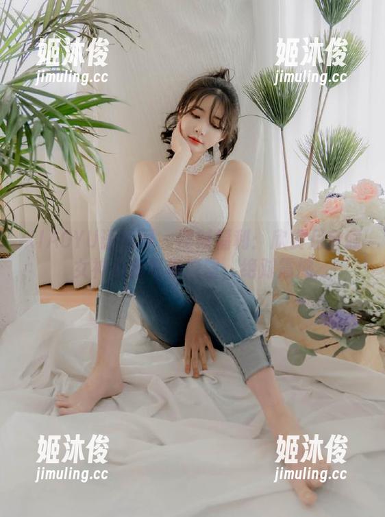 XIAOYU语画界-月音瞳 XIAOYU语画界 - 限时福利:欣赏月音瞳女神最新写真原图,绝对震撼