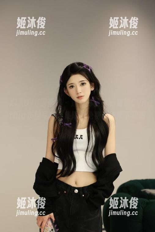XIAOYU语画界-杨紫嫣Cynthia XIAOYU语画界 - 邀你体验!杨紫嫣Cynthia灰丝写真合集限时免费,快来下载吧!
