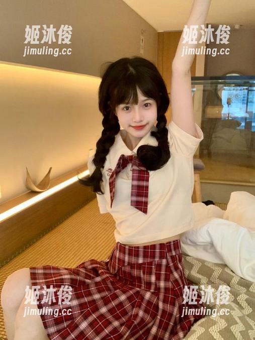 Xiuren秀人网-Egg尤妮丝 Xiuren秀人网 - 畅享最新Egg尤妮丝夏天系列原图,带你领略夏日的无限风情与活力