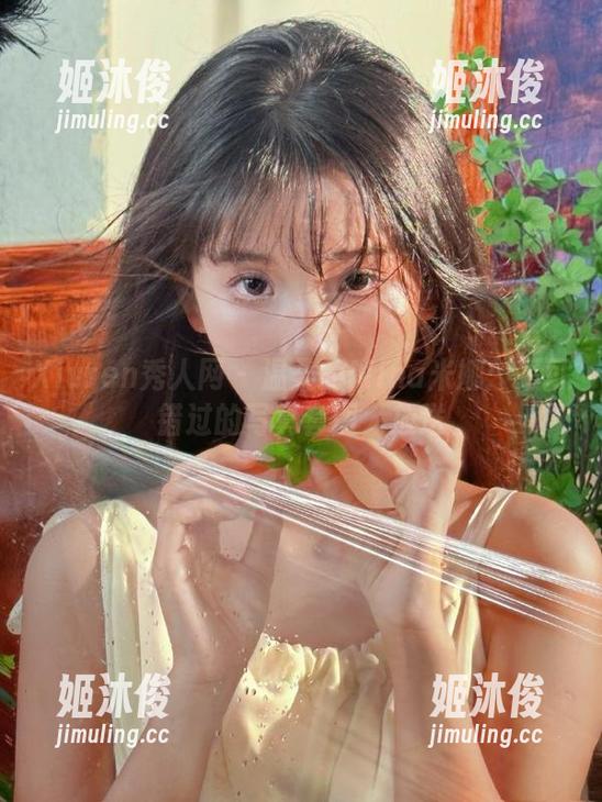 Xiuren秀人网-Mina米娜 Xiuren秀人网 - 温柔的Mina米娜:不可错过的写真套图大放送