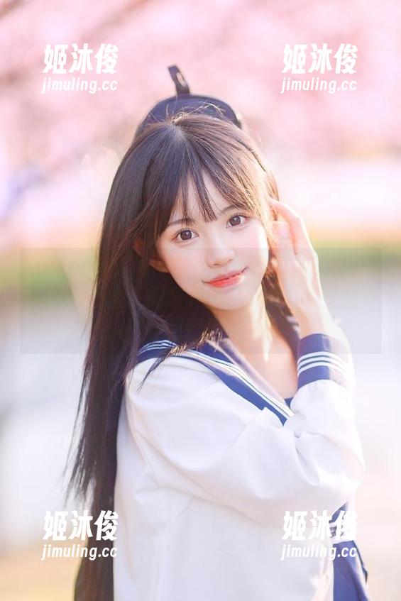 Xiuren秀人网-伍晓丽Shirley Xiuren秀人网 - 享受每个瞬间:伍晓丽Shirley浴室系列写真图包合集,视觉盛宴呈现