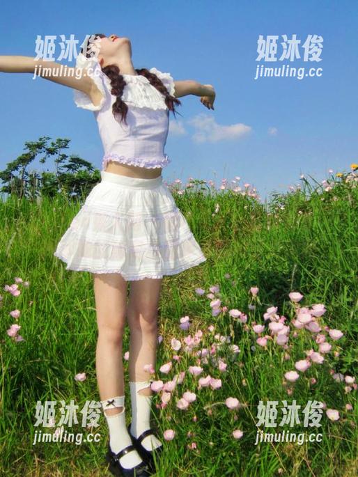 Xiuren秀人网-妲己toxic Xiuren秀人网 - 妲己toxic写真合集:揭示她的秘密与图库资源的精彩瞬间