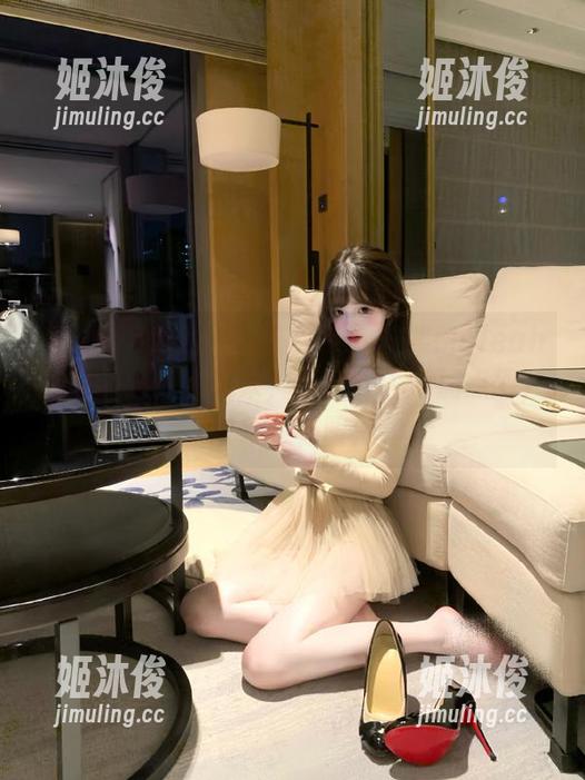 Xiuren秀人网-安然maleah Xiuren秀人网 - 在线欣赏安然maleah的高清连体衣风采,给你的生活加点趣,欢乐无极限!