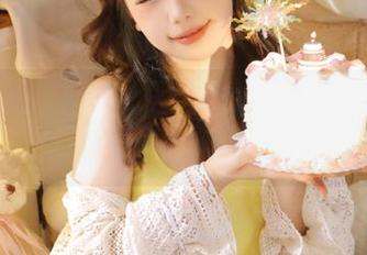 Xiuren秀人网 – 一窥张思允Nice睡衣写真作品，展现她的随性与灵动气质