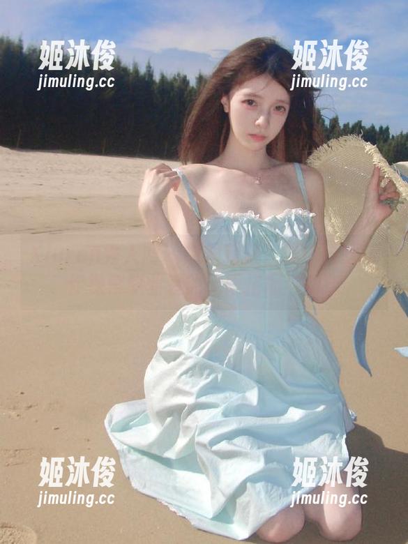 Xiuren秀人网-是小逗逗 Xiuren秀人网 - 原图精选:是小逗逗带你探索职业装的无限搭配与创意