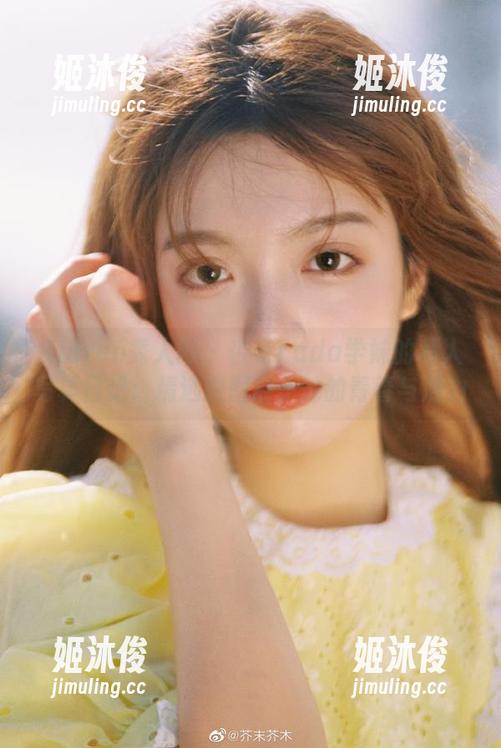 Xiuren秀人网-杏子Yada Xiuren秀人网 - 杏子Yada学妹的私人写真日记:精选原图展示她的青春与活力