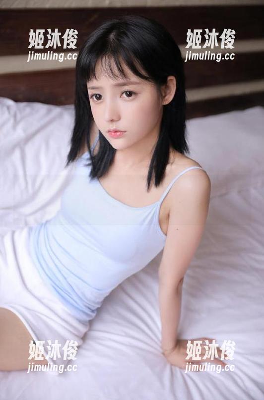 Xiuren秀人网-林乐一 Xiuren秀人网 - 观看林乐一的独特美感,学姐写真合集拯救你的疲惫!