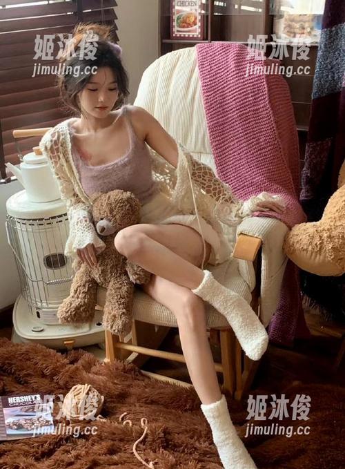Xiuren秀人网-柚柚小奶瓶 Xiuren秀人网 - 柚柚小奶瓶的水手服写真美图,清新风格让人心动不已