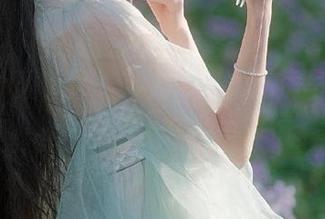 Xiuren秀人网 – 梦心玥温柔私房写真合集，满满的少女心与柔情