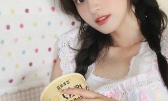Xiuren秀人网 – 原图分享：“猫咪巨臀妹妹”展现她的美足魅力，快来一睹为快！