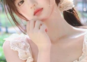 Xiuren秀人网 – 福利时间到：王乔恩Abby牛仔裤写真，时尚与自嘲的完美结合！