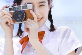 Xiuren秀人网 – 盼盼龙女sunny空姐纪实：她的作品或许不够专业，但资源满满的笑声难得一见。