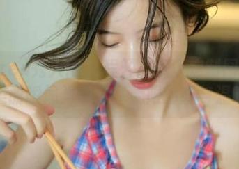 Xiuren秀人网 – 程开心双人定制图集：美丽瞬间为你分享无限的爱与温暖