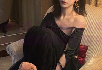 Xiuren秀人网 – 透过镜头看龙泽美曦护士的魅力，免费套图尽在这里等你来欣赏